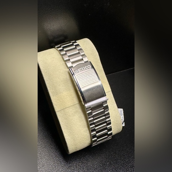 Seiko 5 Automatic Watch - Picture 4 of 4